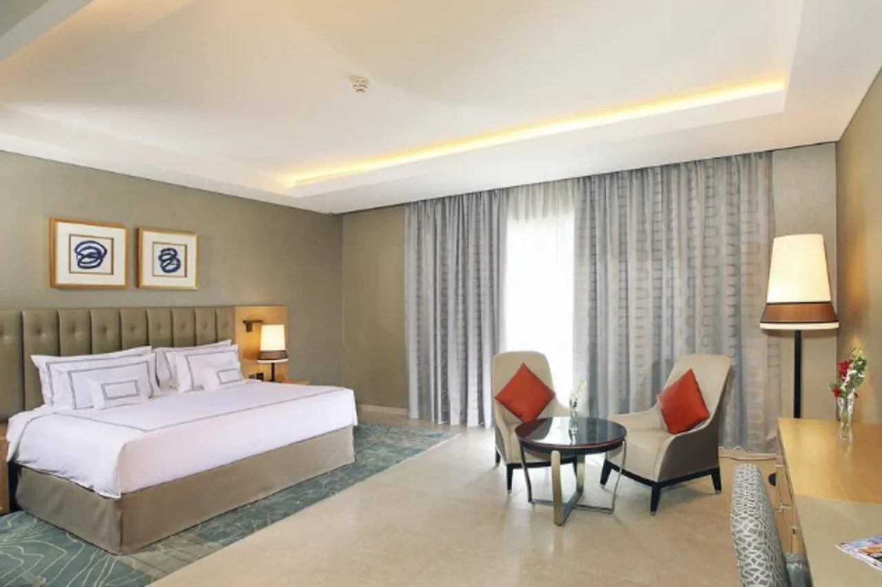 Grand Cosmopolitan Hotel Dubai 5*,