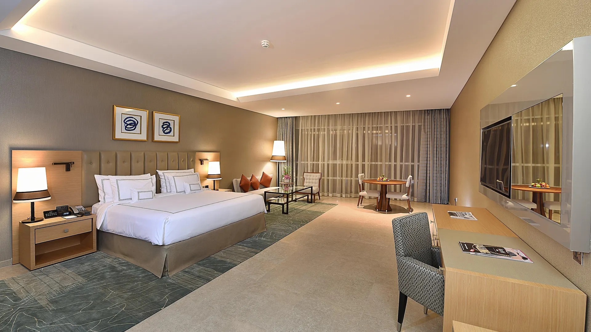 Grand Cosmopolitan Hotel Dubai