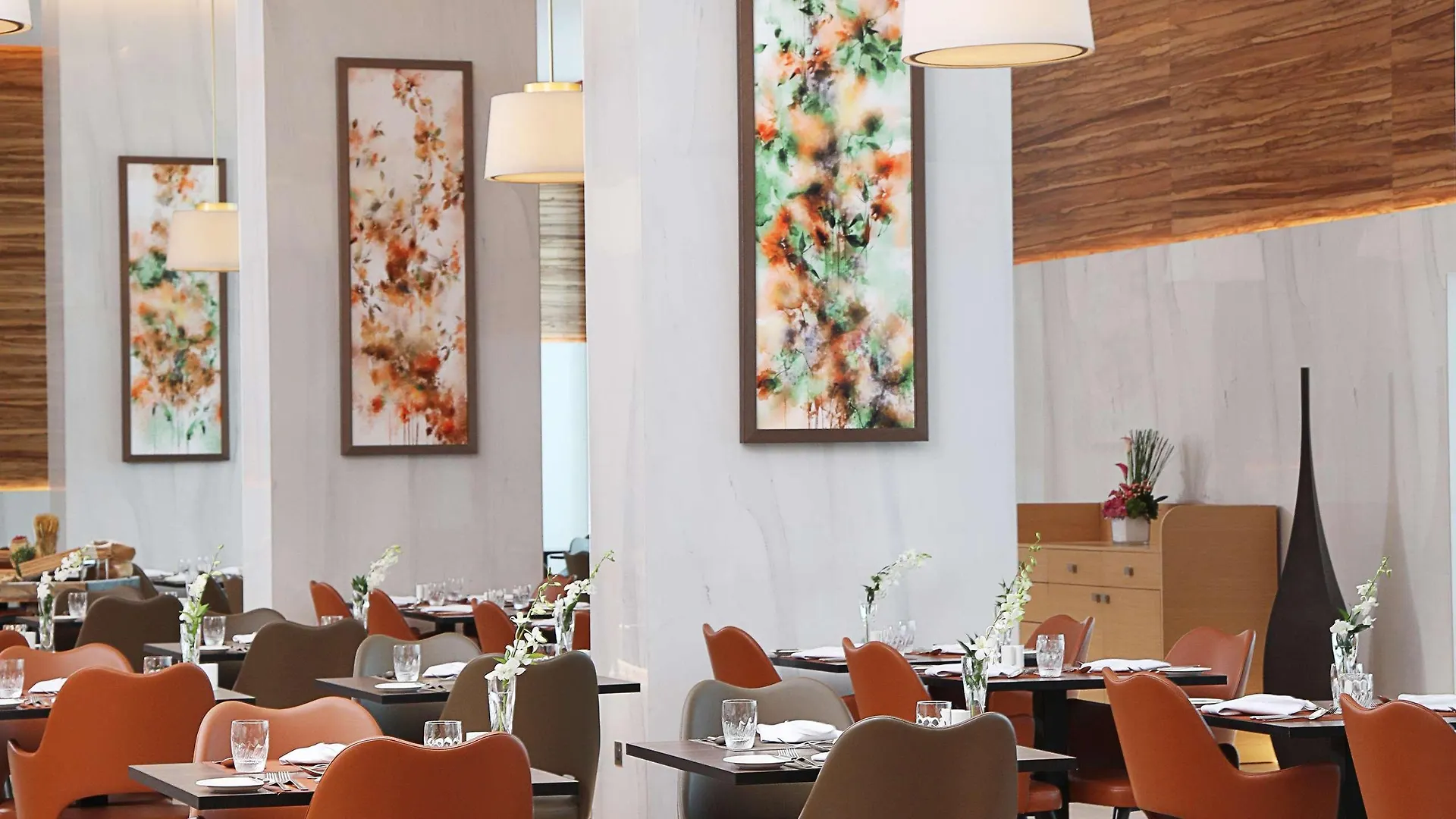 Grand Cosmopolitan Hotel Dubai