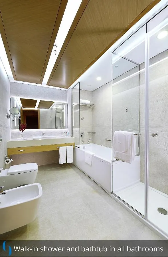 Grand Cosmopolitan Hotel Dubai