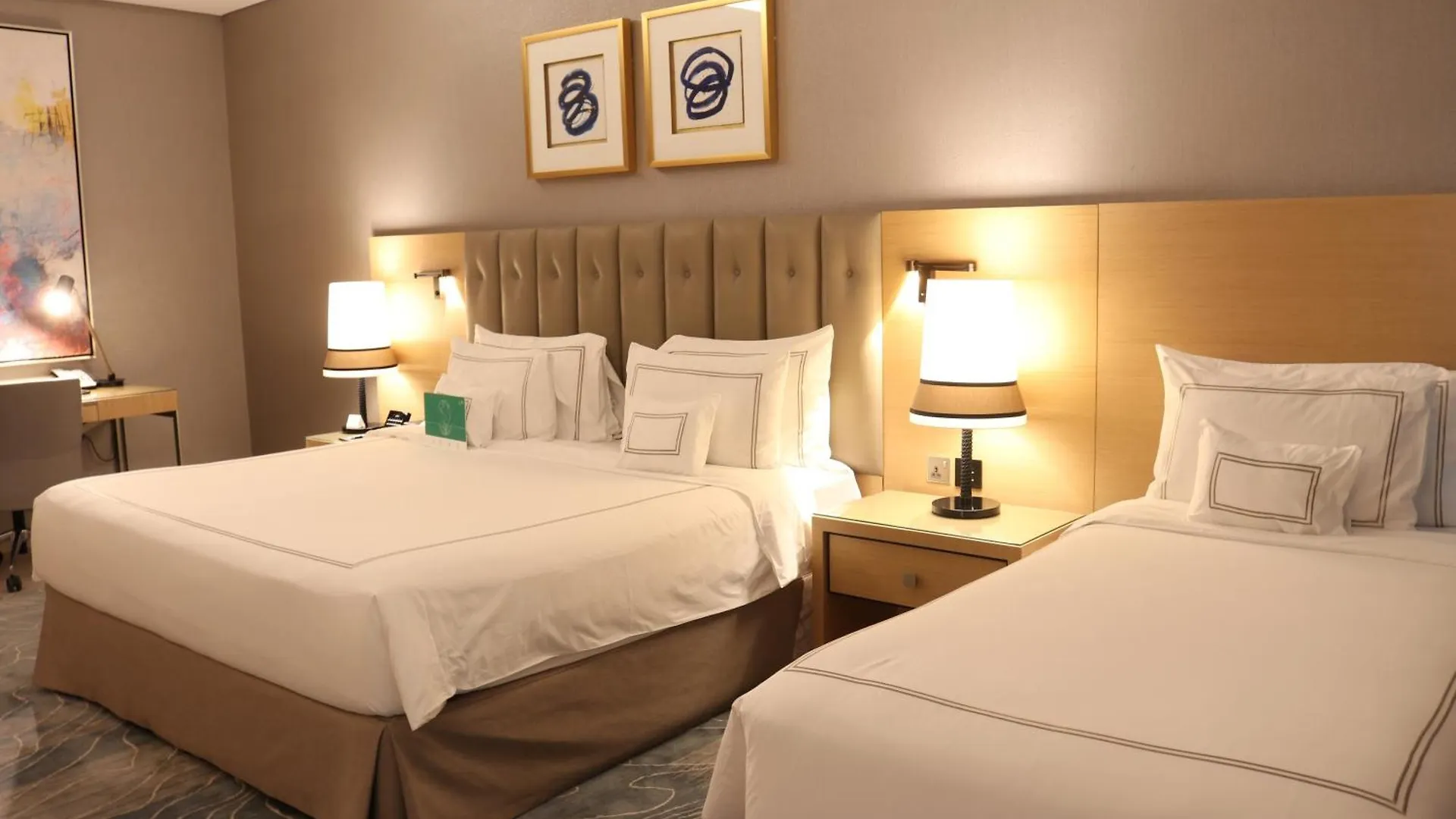 *****  Grand Cosmopolitan Hotel Dubai United Arab Emirates